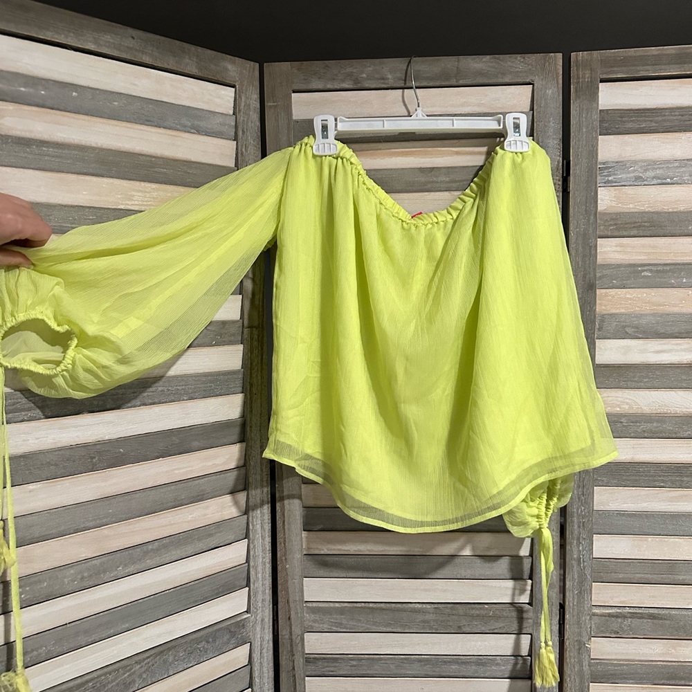 Vince Camuto Light Yellow Blouse